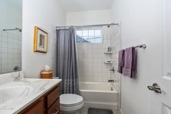 $535,000 | 12 Twinflower Court, Bethlehem, NY 12077