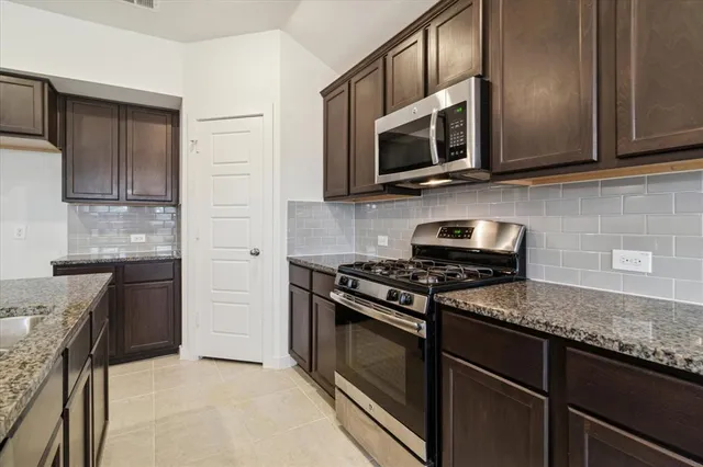 $329,900 | 1103 Foxtail Drive, Anna, TX 75409