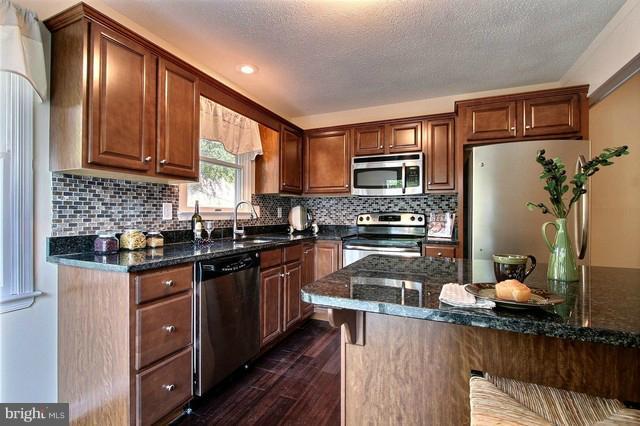 211 Highfalcon Road Reisterstown, MD 21136 - Photo 12 of 24 Kitchen