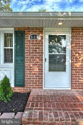 211 Highfalcon Road Reisterstown, MD 21136 - Photo 14 of 24 Exterior (Front)