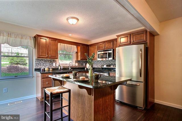 211 Highfalcon Road Reisterstown, MD 21136 - Photo 20 of 24 Kitchen