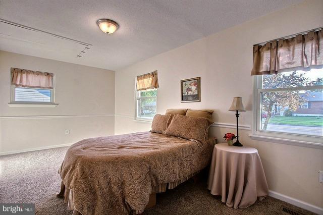 211 Highfalcon Road Reisterstown, MD 21136 - Photo 9 of 24 Bedroom (Master)