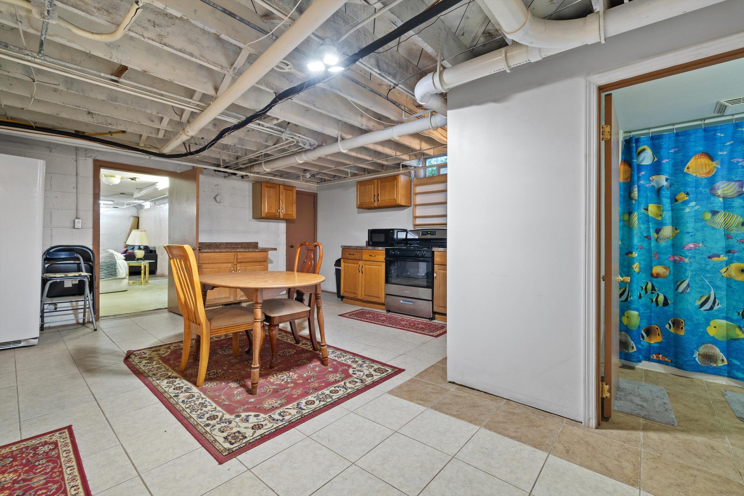 865 Sheridan Road Somers, WI 53140 - Photo 33 of 56 kitchenette