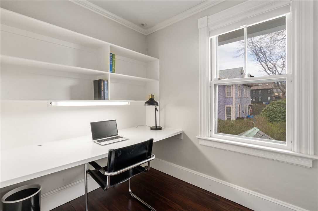 21 Division Street Newport, RI 02840 - Photo 29 of 41 Office Nook leading to master suite