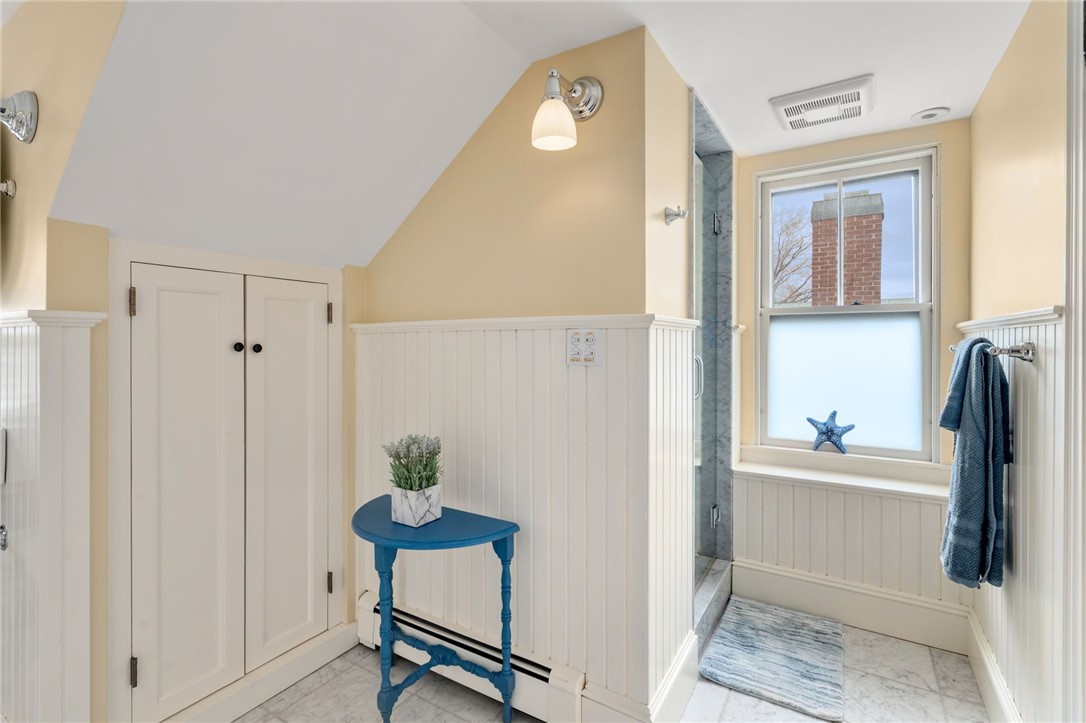 21 Division Street Newport, RI 02840 - Photo 35 of 41