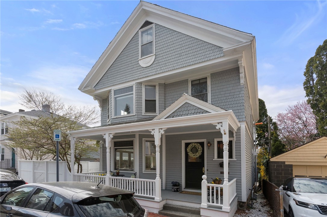 21 Division Street Newport, RI 02840 - Photo 7 of 41