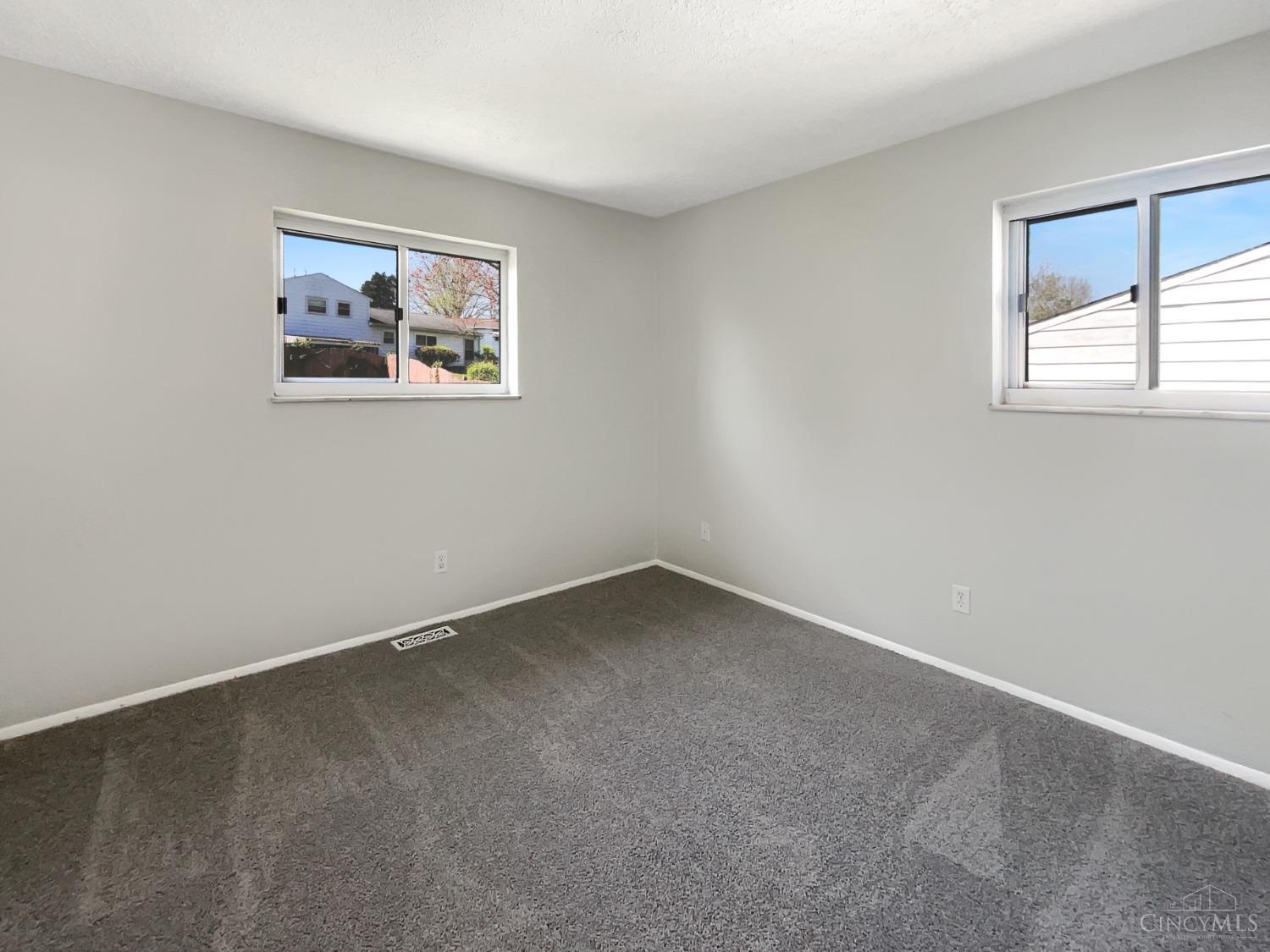 1318 Randomhill Road Cincinnati, OH 45231 - Photo 15 of 24 Gallery Image 15