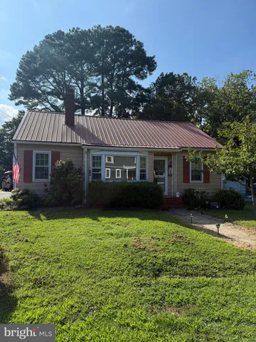 $1,800 | 102 Harrison Avenue, Wyoming, DE 19934