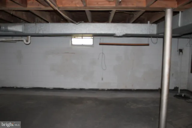 $1,800 | 102 Harrison Avenue, Wyoming, DE 19934