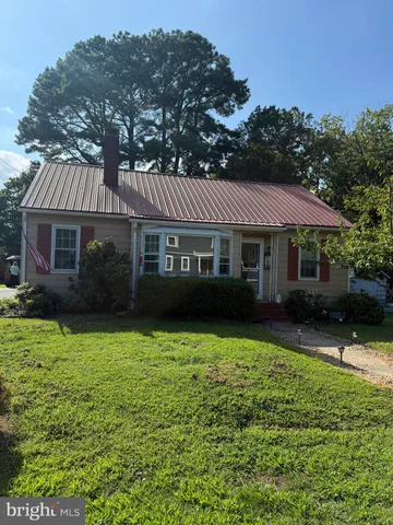 $1,800 | 102 Harrison Avenue, Wyoming, DE 19934