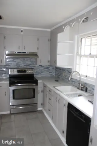 $1,800 | 102 Harrison Avenue, Wyoming, DE 19934