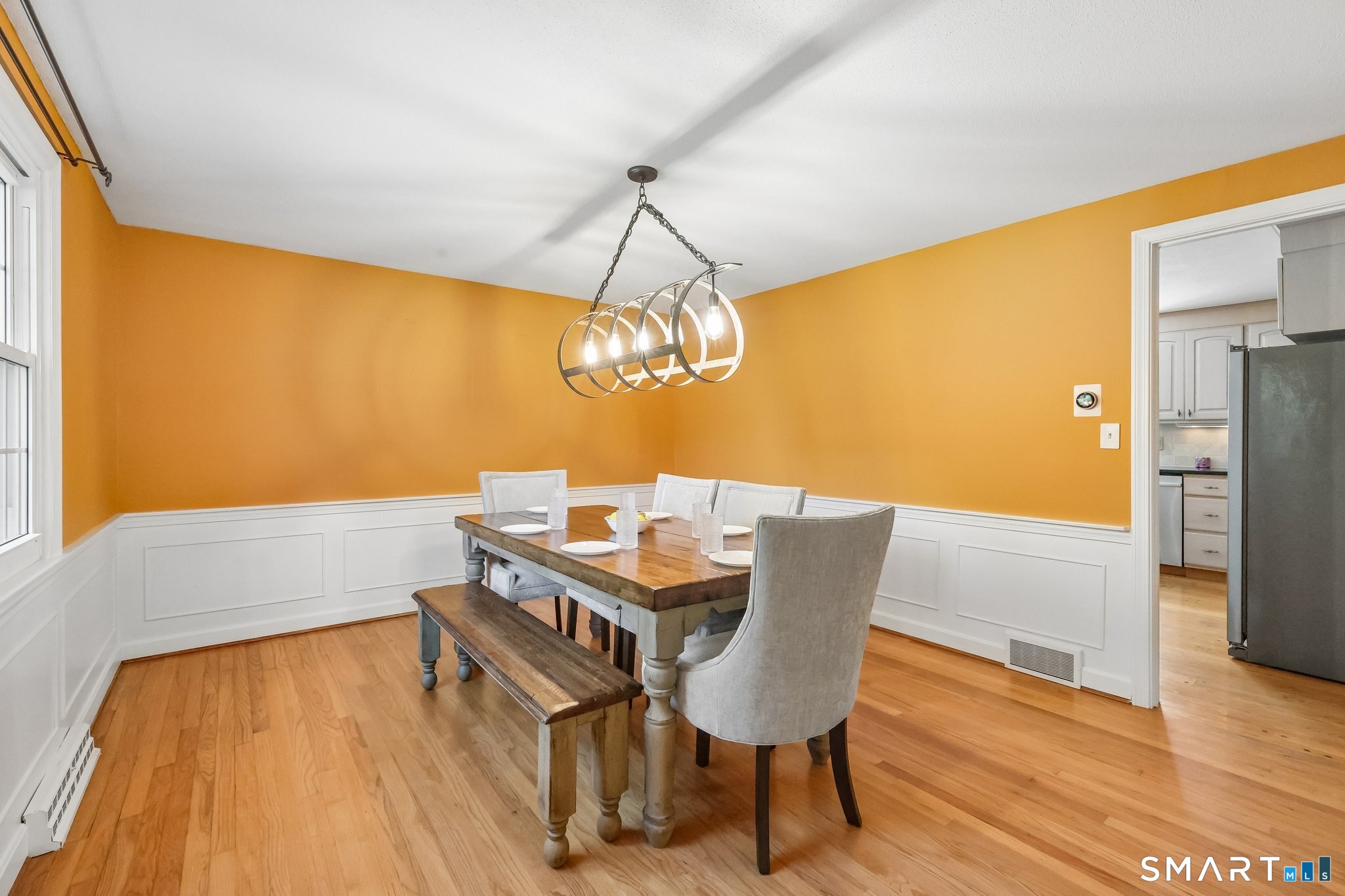 181 Farms Village Road Simsbury, CT 06092 - Photo 5 of 29 Gallery Image 5