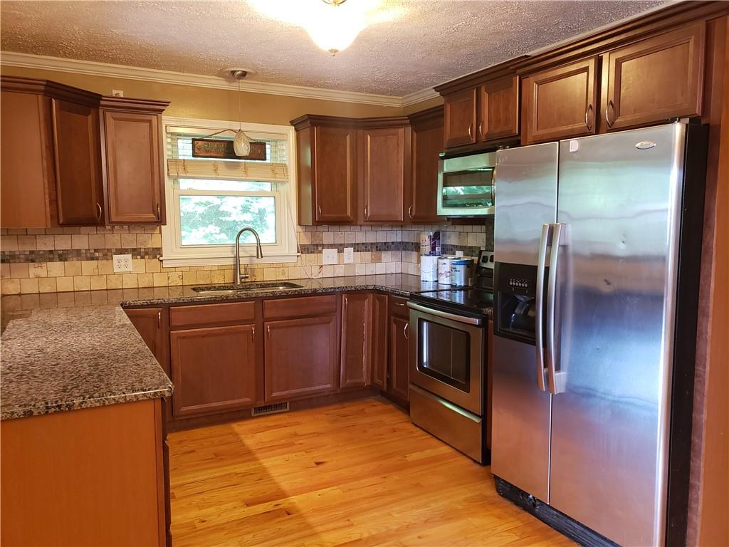 108 Raintree Drive Morganton, NC 28655 - Photo 5 of 15 Gallery Image 5