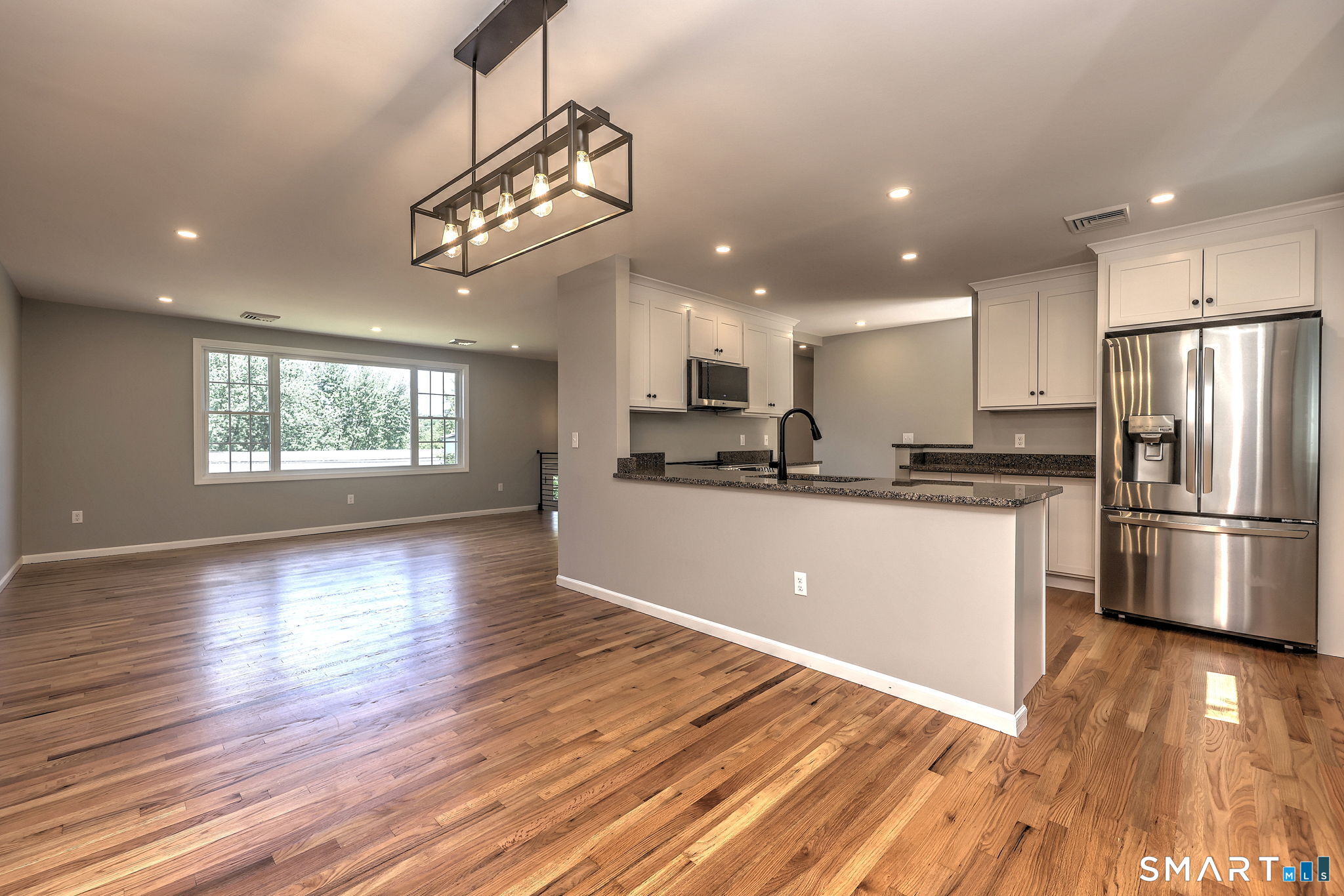 210 Cloudland Road North Haven, CT 06473 - Photo 18 of 40