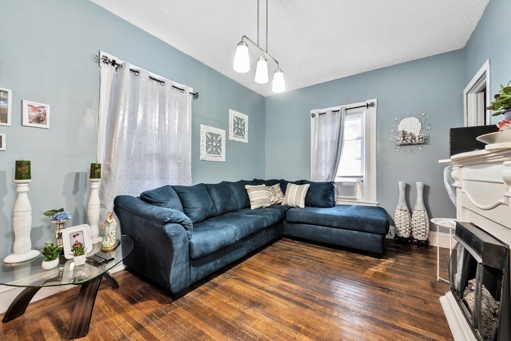 38 Lafayette Street Springfield, MA 01109 - Photo 12 of 42 Gallery Image 12