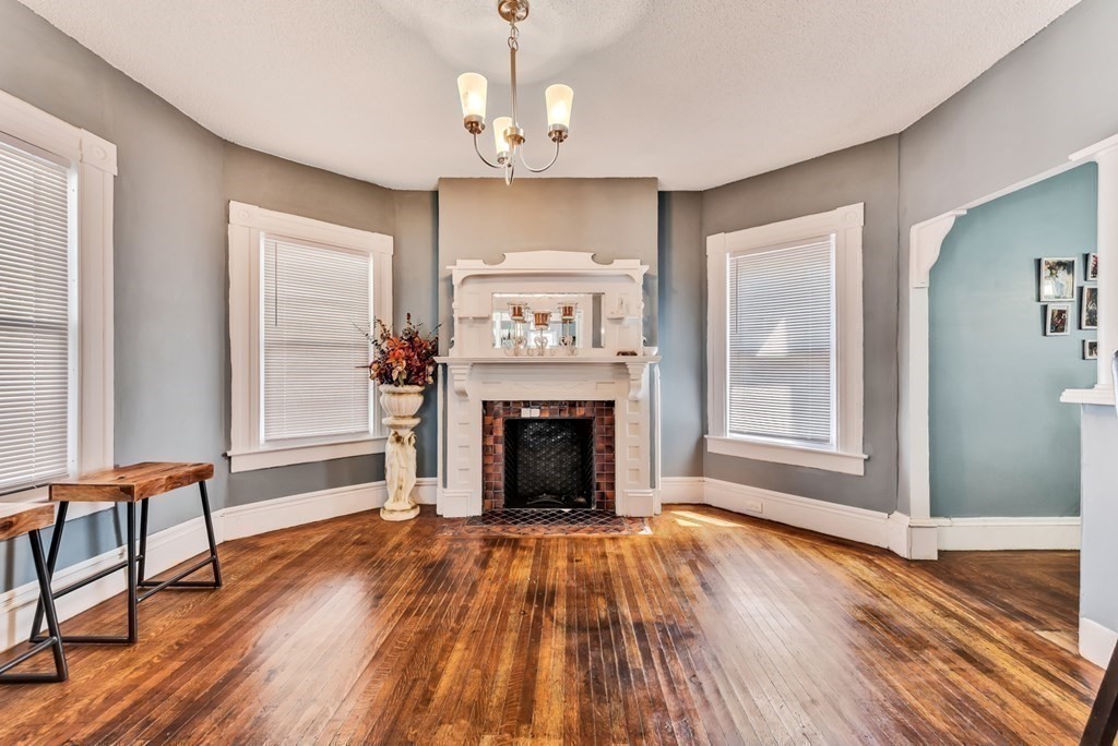 38 Lafayette Street Springfield, MA 01109 - Photo 8 of 42 Gallery Image 8