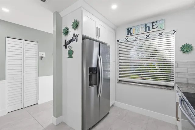 $300,000 | 21215 Lago Circle, Unit F, Boca Raton, FL 33433