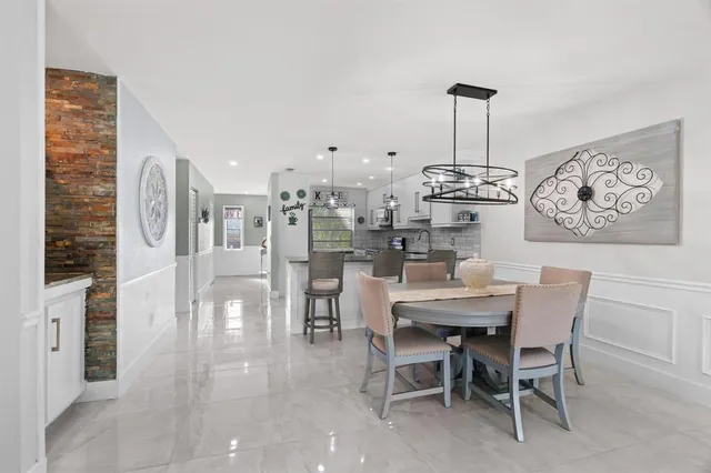 $300,000 | 21215 Lago Circle, Unit F, Boca Raton, FL 33433