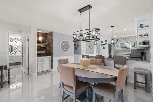 $300,000 | 21215 Lago Circle, Unit F, Boca Raton, FL 33433