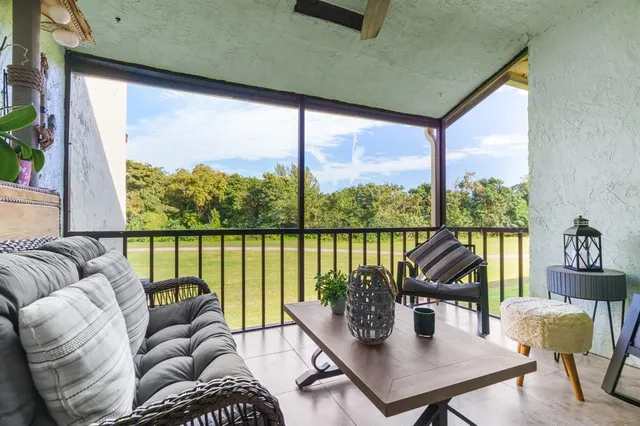 $300,000 | 21215 Lago Circle, Unit F, Boca Raton, FL 33433