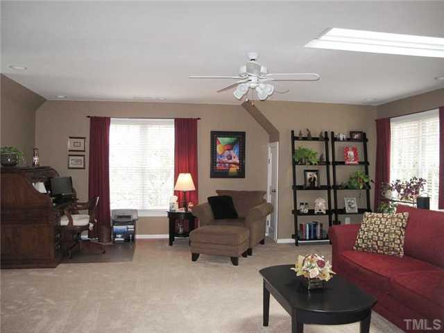 2521 Harptree Court Raleigh, NC 27613 - Photo 14 of 20 Photo 14