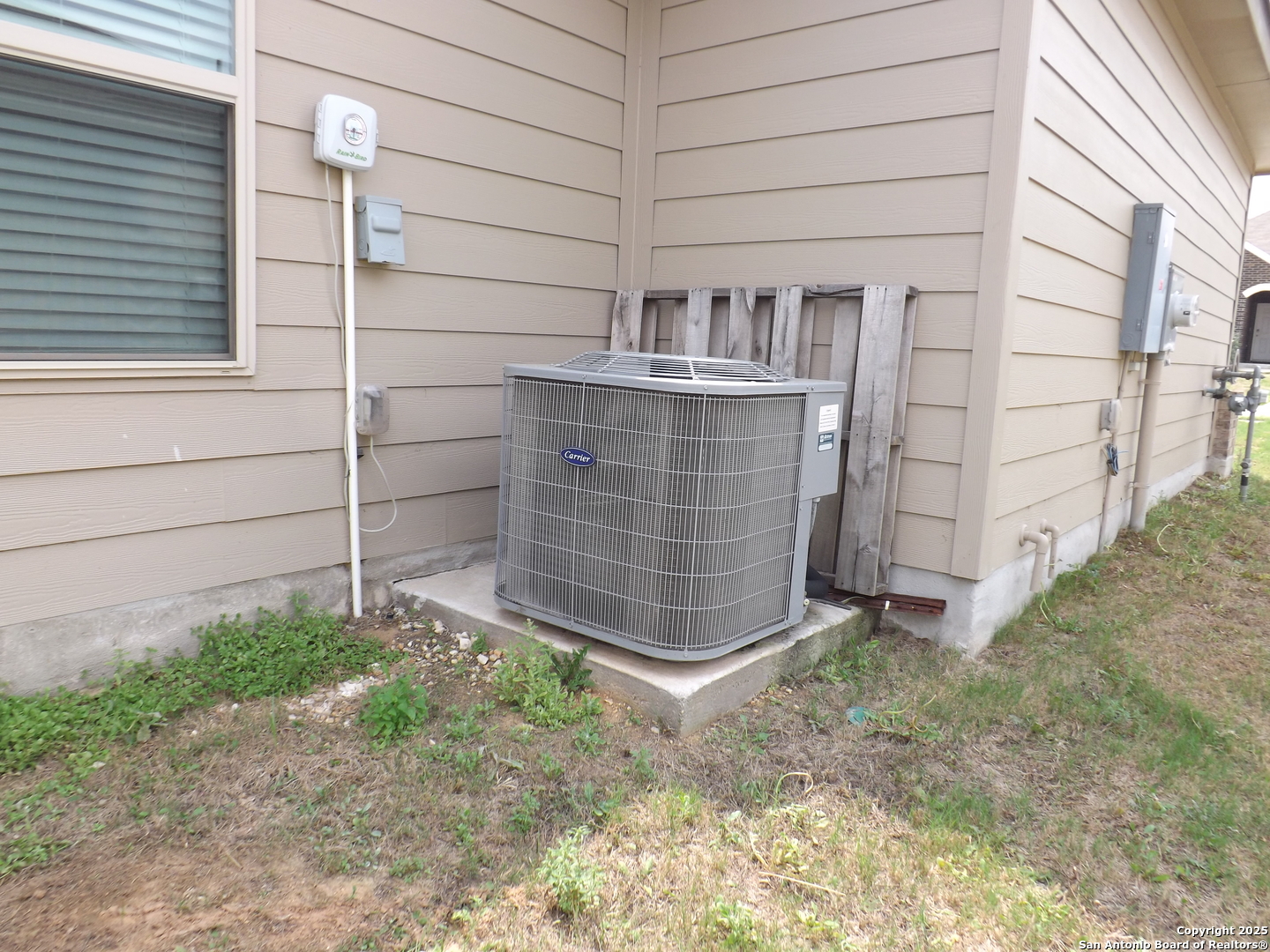 6722 Shiraz Way Converse, TX 78109 - Photo 11 of 30 a view of outdoor space