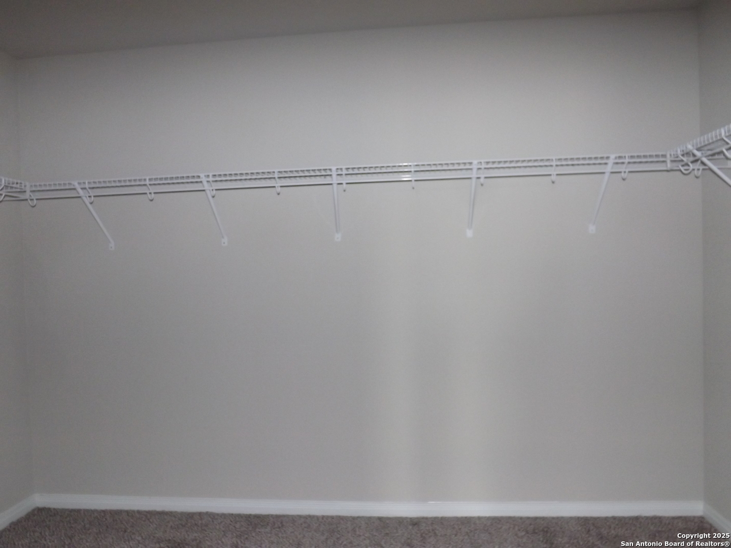 6722 Shiraz Way Converse, TX 78109 - Photo 17 of 30 a view of a room