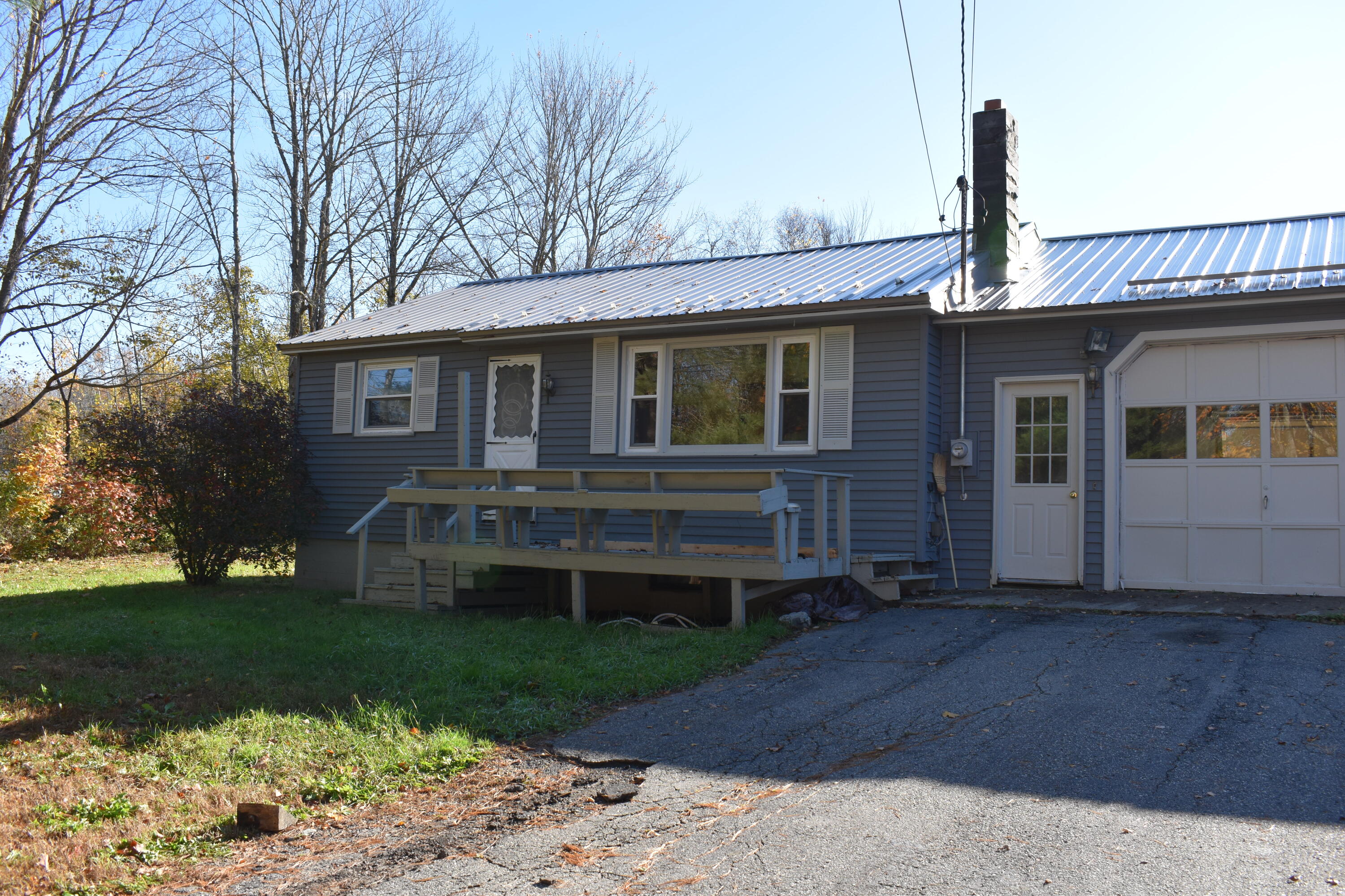 302 Enfield Road Lincoln, ME 04457 - Photo 2 of 20 DSC_0060