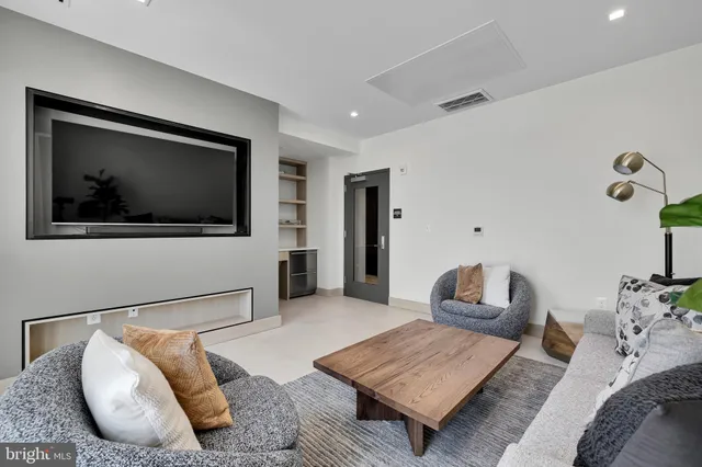 a view of an entryway