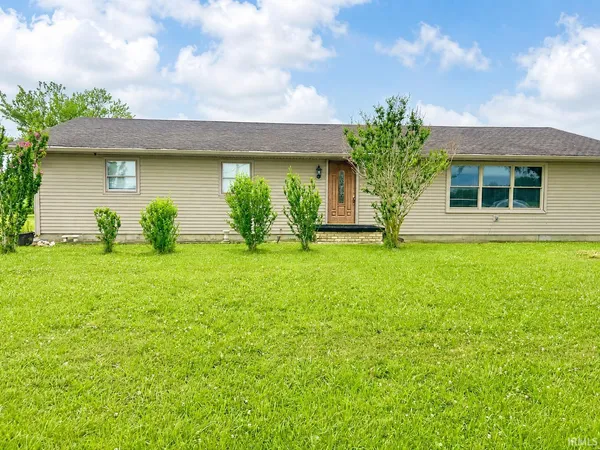 $249,000 | 3097 South State Road 3, Hartford City, IN 47348