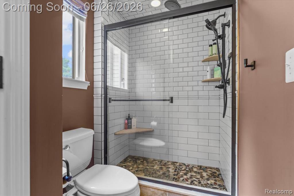 124 Woodside Road Royal Oak, MI 48073 - Photo 17 of 41