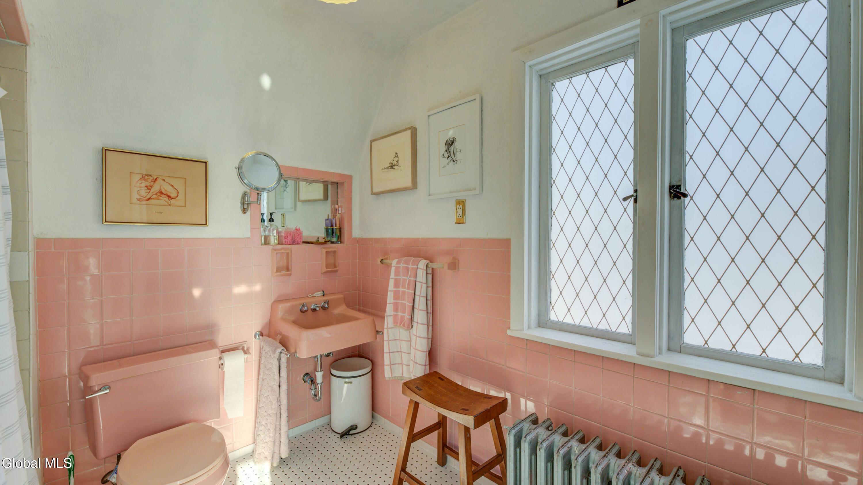 375 West Main Street Amsterdam, NY 12010 - Photo 17 of 40 375 W Main St-21