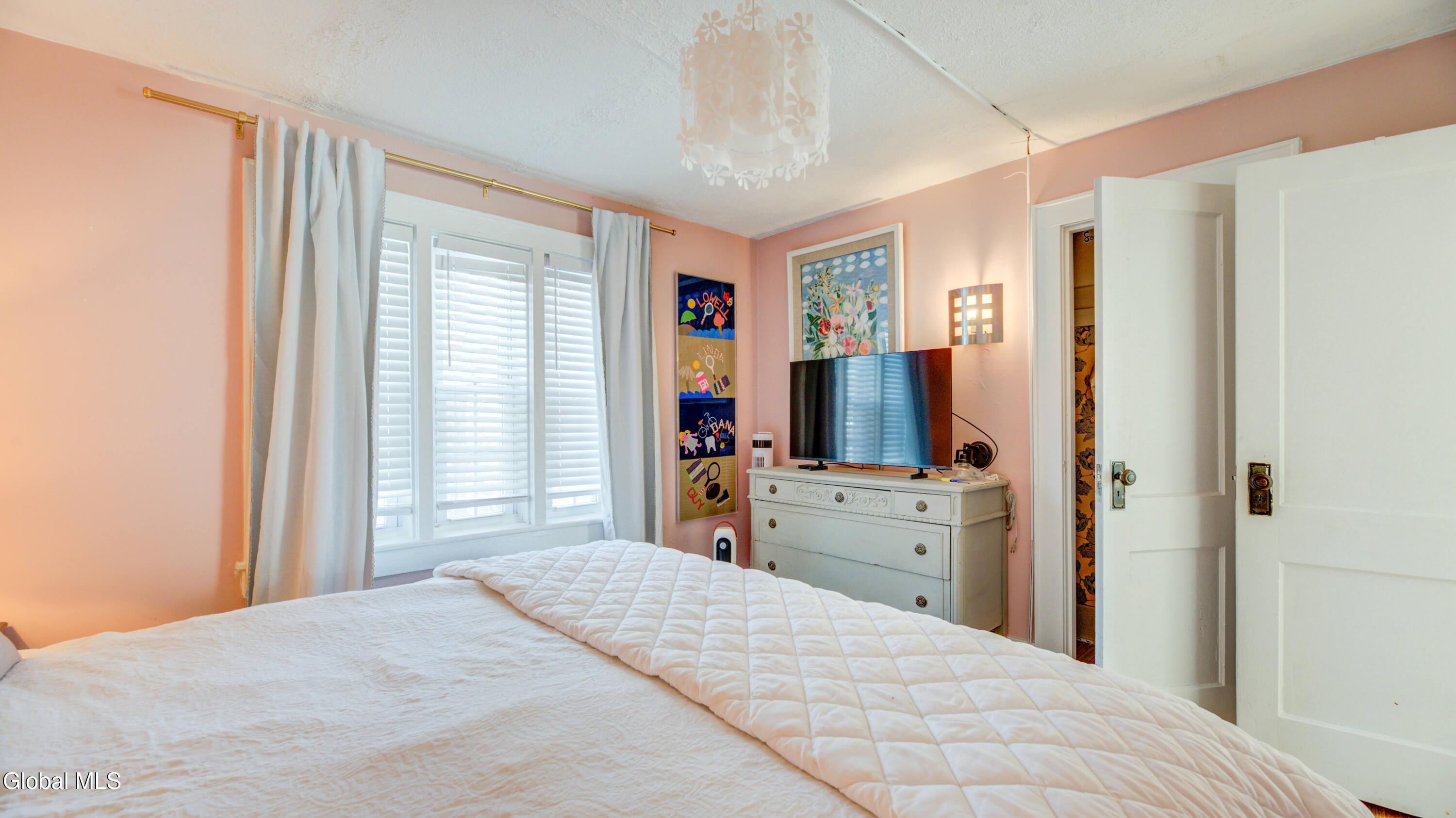 375 West Main Street Amsterdam, NY 12010 - Photo 23 of 40 375 W Main St-27