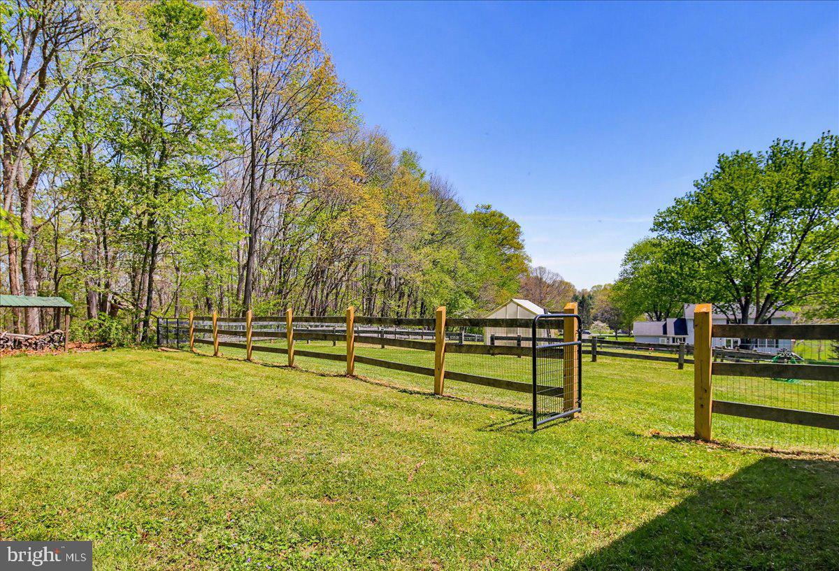 20128 Gunpowder Road Manchester, MD 21102 - Photo 42 of 66 Fully fenced backyard
