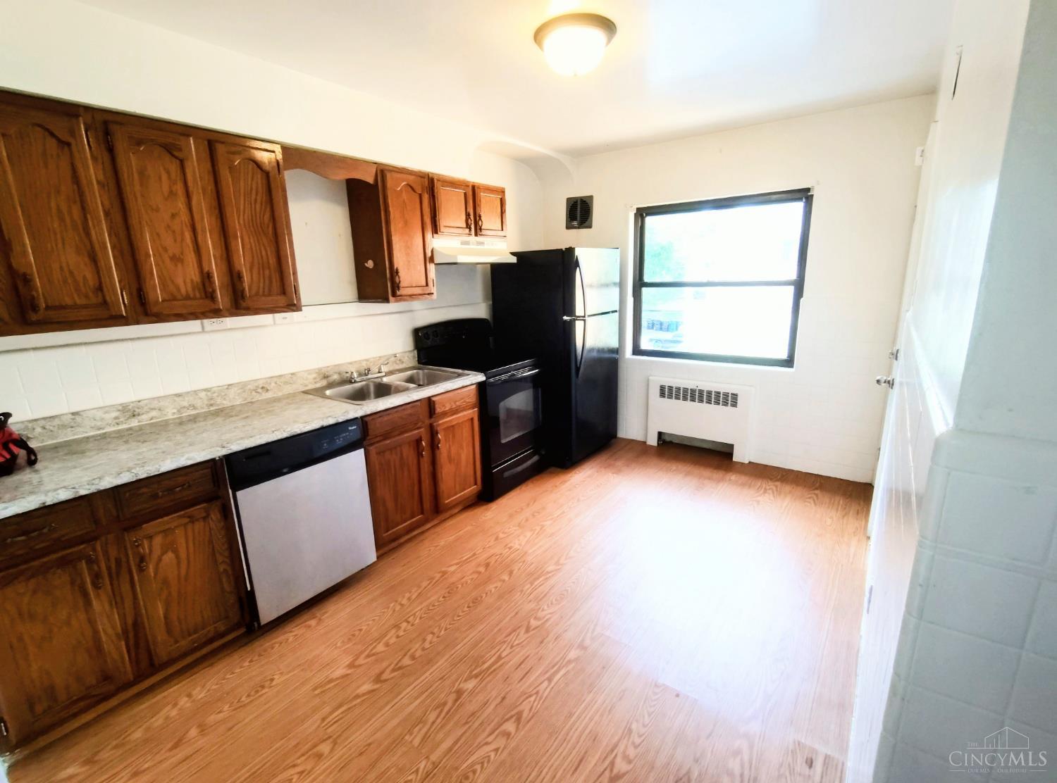 2449 Ferguson Road Cincinnati, OH 45238 - Photo 6 of 13