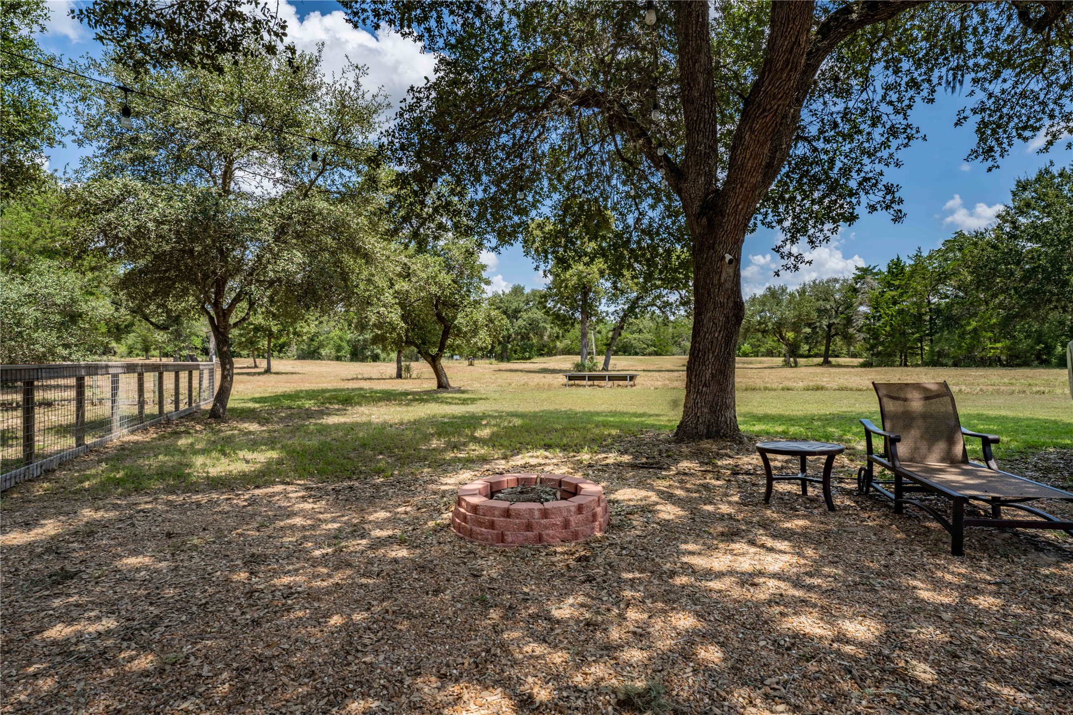1126 Abel Road New Ulm, TX 78950 - Photo 9 of 31 Gallery Image 9