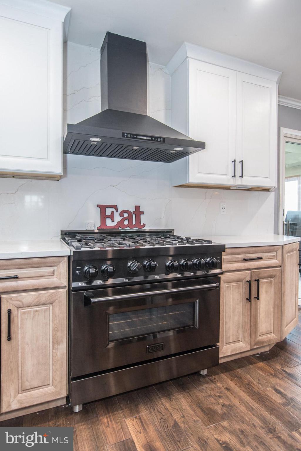 3278 Oak Road Huntingdon Valley, PA 19006 - Photo 12 of 60