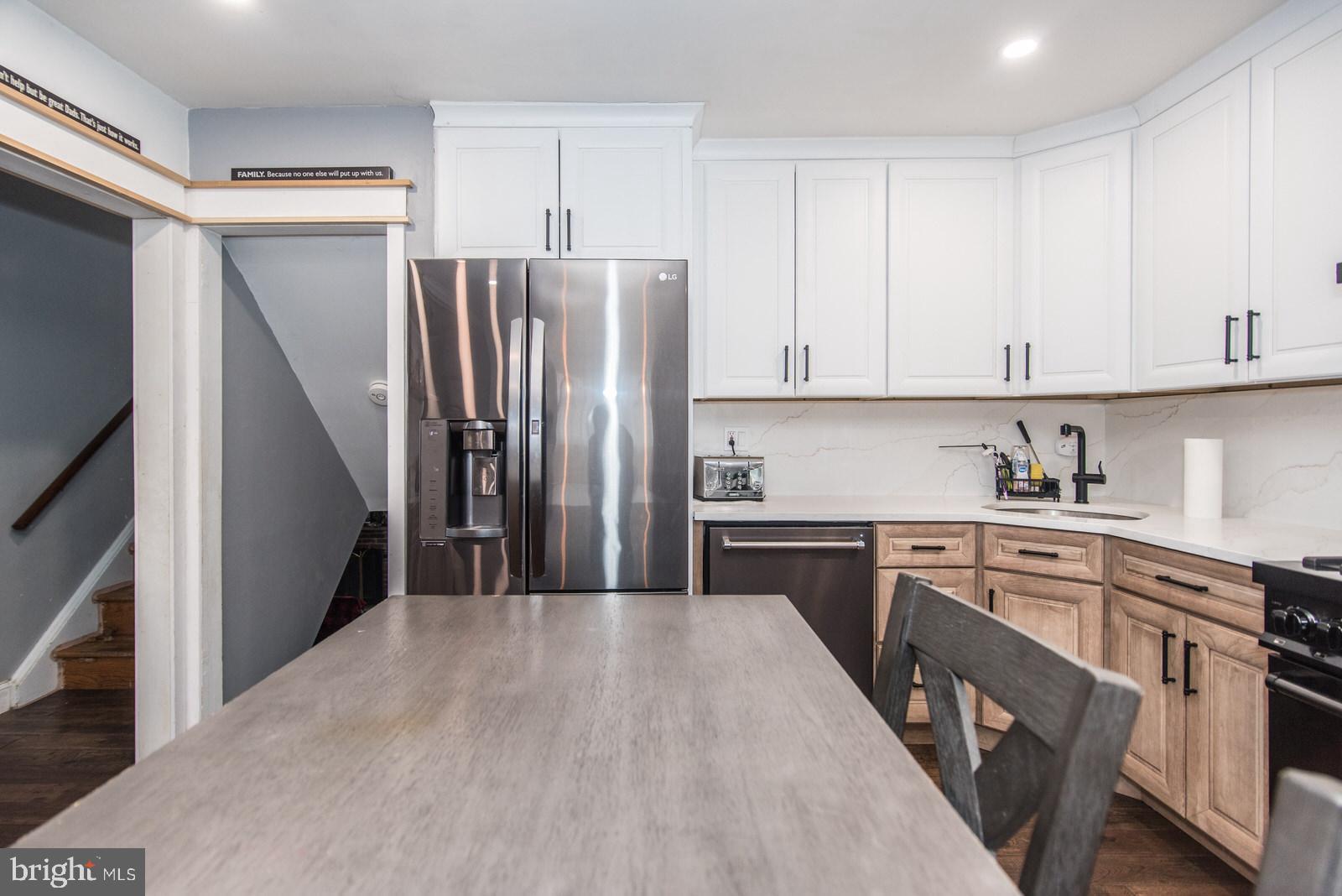 3278 Oak Road Huntingdon Valley, PA 19006 - Photo 10 of 60