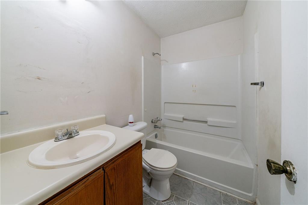 5255 Biffle Downs Road Stone Mountain, GA 30088 - Photo 11 of 27