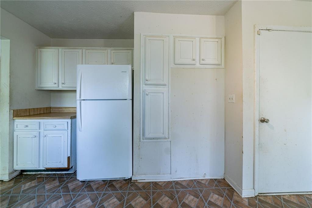 5255 Biffle Downs Road Stone Mountain, GA 30088 - Photo 5 of 27