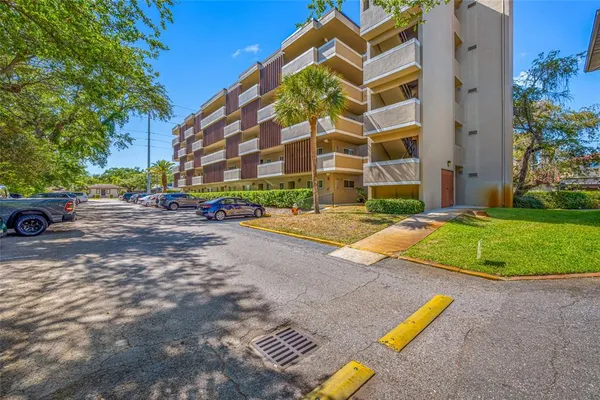 $1,995 | 1243- South Martin Luther King Junior Avenue, Unit C505, Clearwater, FL 33756