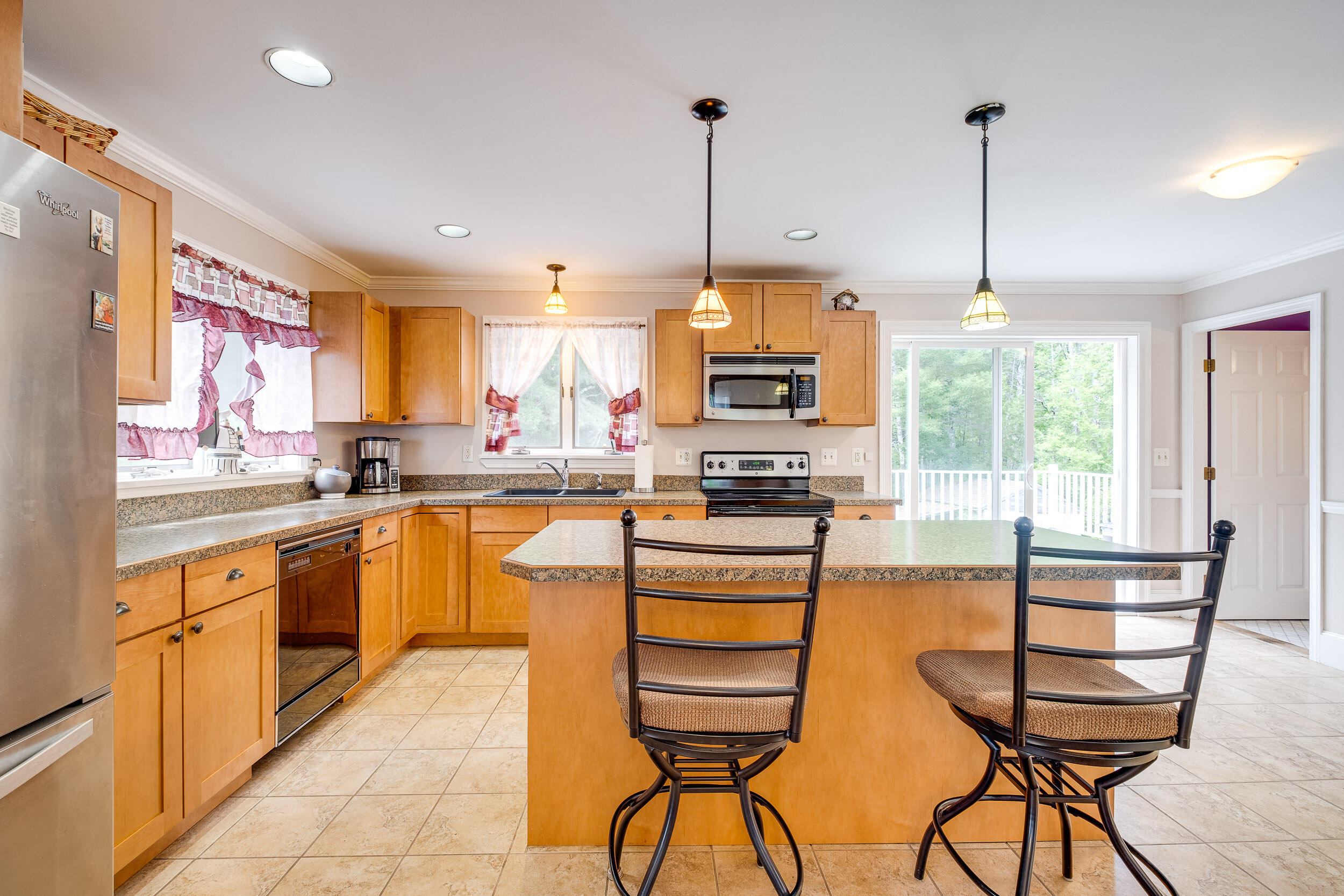 800 Bridgton Road Westbrook, ME 04092 - Photo 4 of 33 800 Bridgton Rd_Westbrook_15