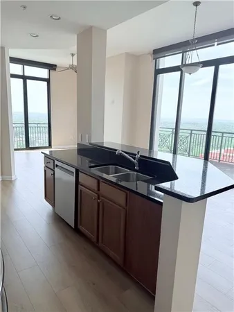 $3,600 | 3040 Peachtree Road Northwest, Unit 1911, Atlanta, GA 30305