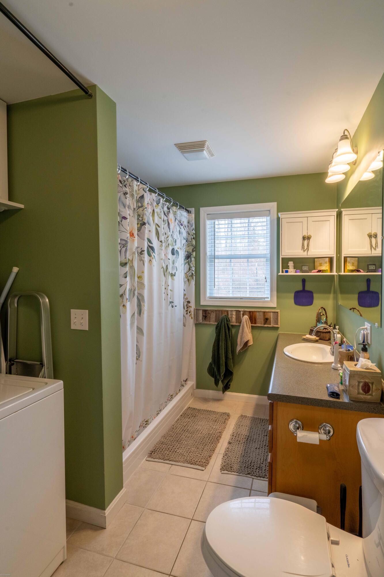 722 New England Road Searsmont, ME 04973 - Photo 17 of 38 722 new england rd - interior-14