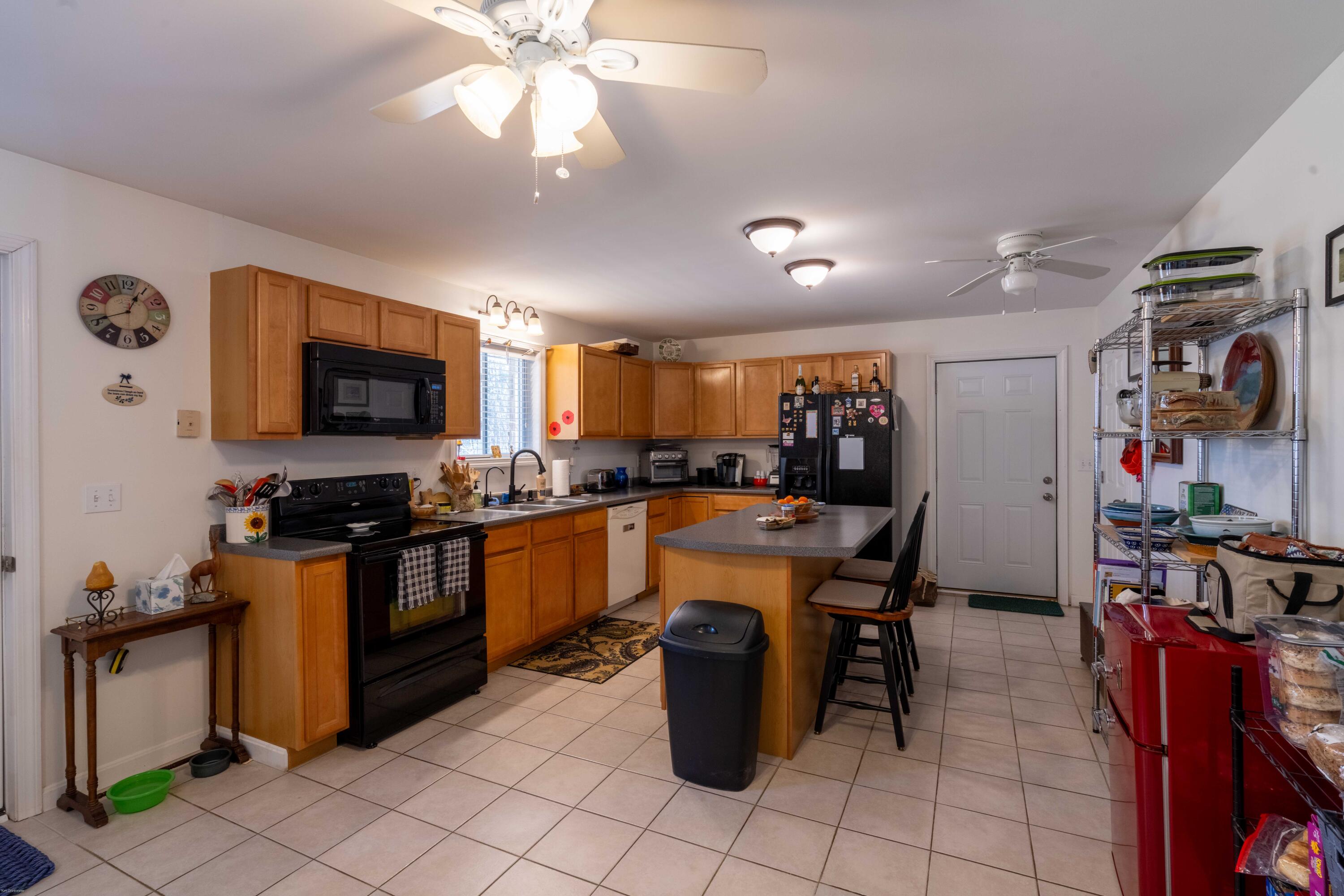 722 New England Road Searsmont, ME 04973 - Photo 10 of 38 722 new england rd - interior-2