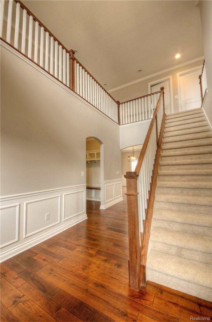 2445 Walnut View Drive Howell, MI 48855 - Photo 8 of 45 929A9982_3_4.jpg