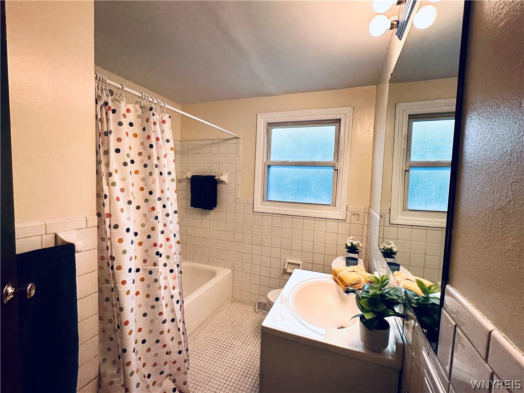 236 Rehm Road Cheektowaga, NY 14043 - Photo 18 of 36 First floor bath