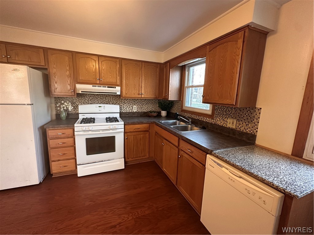 236 Rehm Road Cheektowaga, NY 14043 - Photo 4 of 36 tile backsplash, fully applianced