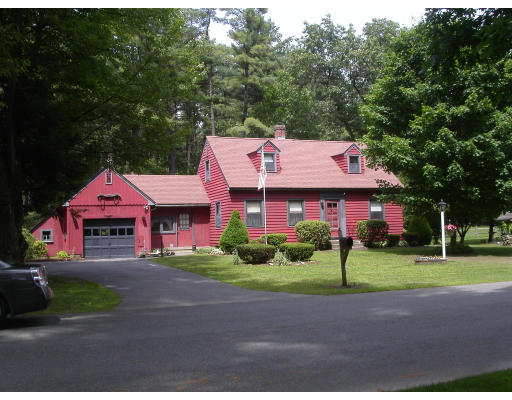 57 Graves Road Greenfield, MA 01301 - Photo 1 of 17 Gallery Image 1