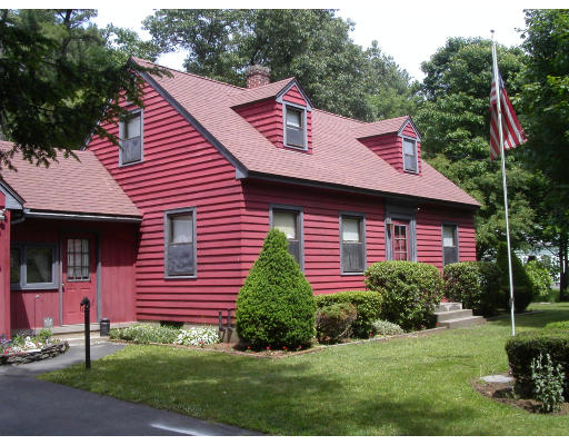 57 Graves Road Greenfield, MA 01301 - Photo 3 of 17 Gallery Image 3
